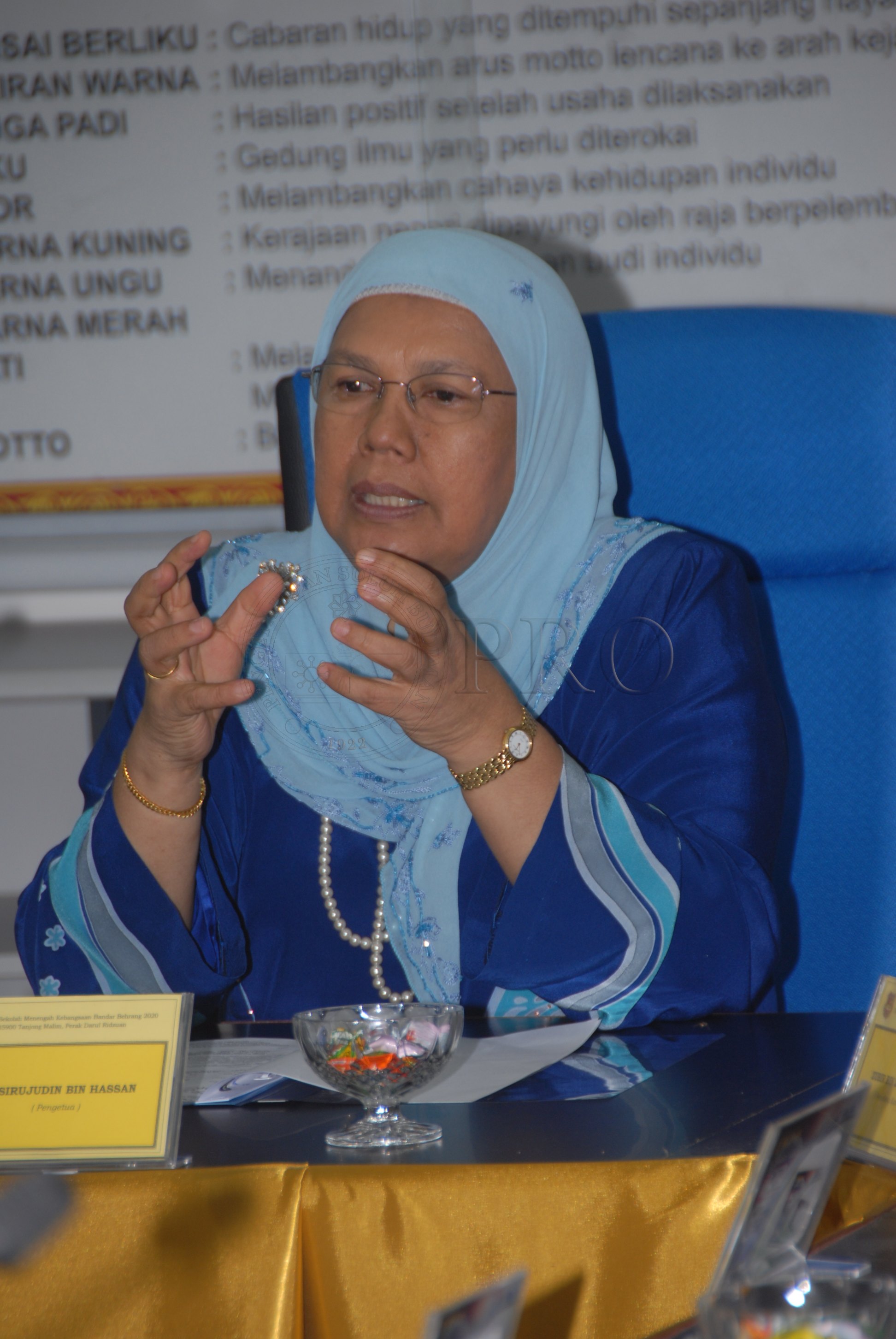 PRO 14 01 SEKOLAH FBA 8117